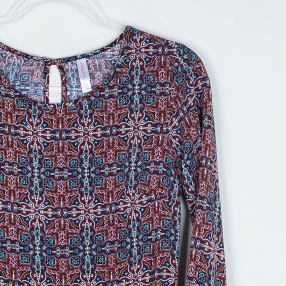 3 for $25 Xhilaration Paisley Shift Dress Size Small - Picture 2 of 7